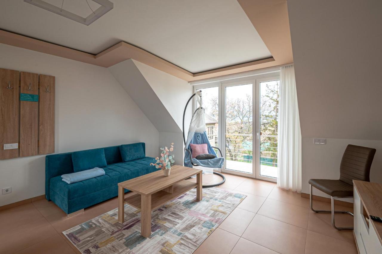 Roze Blue Design Apartments Csopak Dış mekan fotoğraf